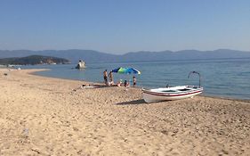 Ikidiki Beach Villa